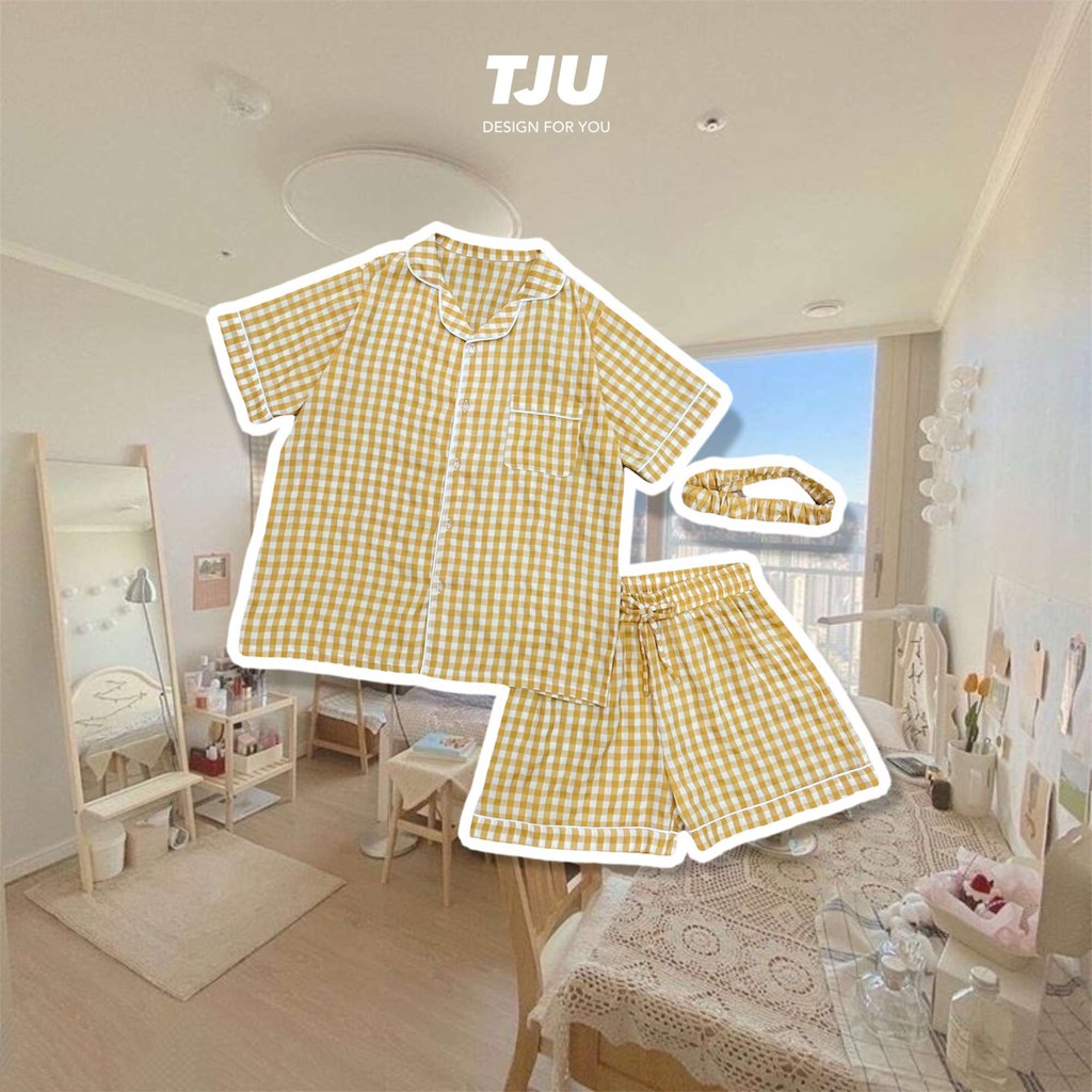 Pyjama kẻ vàng