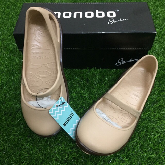 Giày thái lan monobo