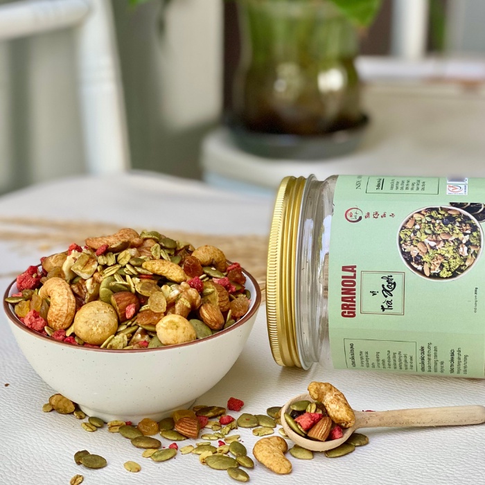 Granola Vị Trà Xanh, Granola Matcha Giảm Cân Lành Mạnh Thơm Giòn, Ít Yến Mạch Cho Người Ăn Kiêng - Vinatha 200gr