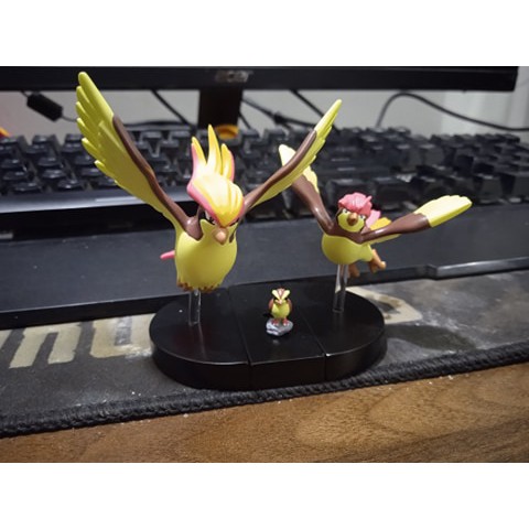 Set mô hình Pokemon Pidgeot (Resin 1/40)