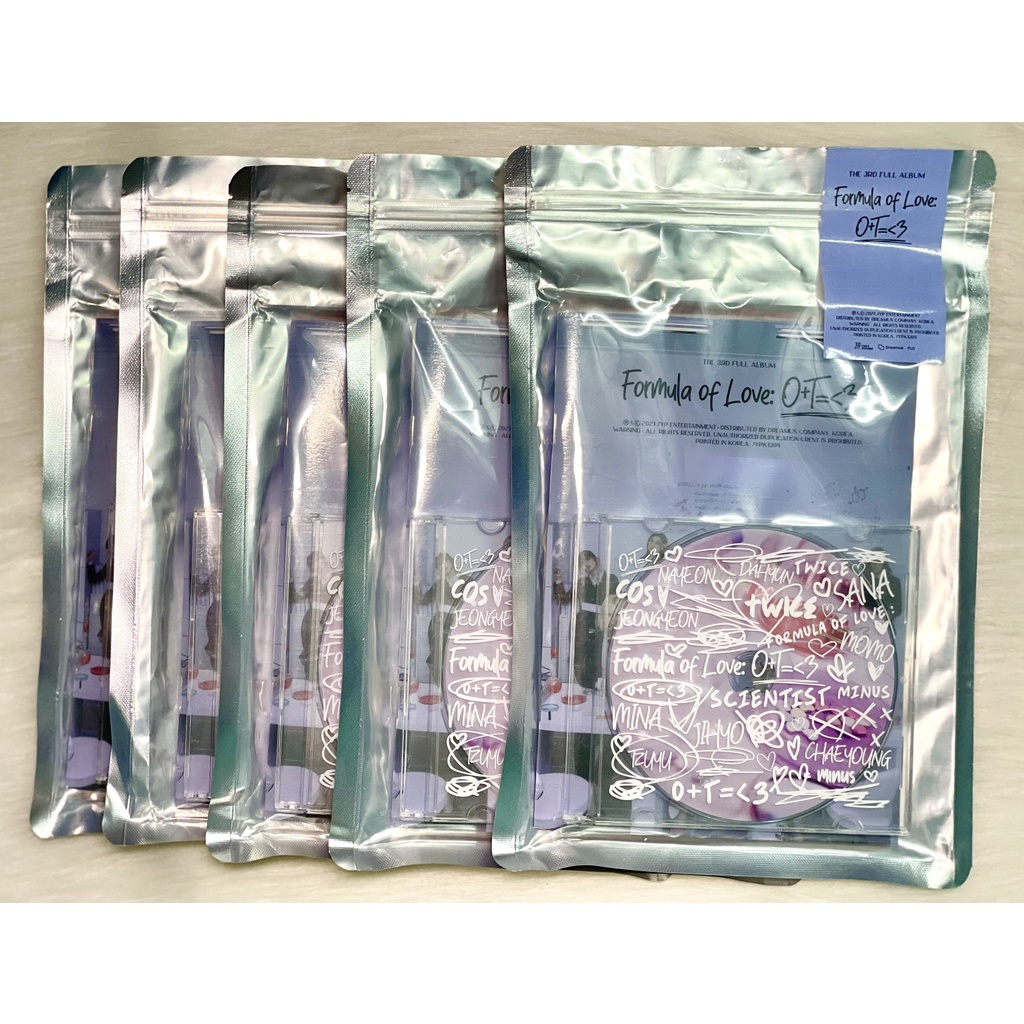 Album TWICE FORMULA OF LOVE: O+T=<3