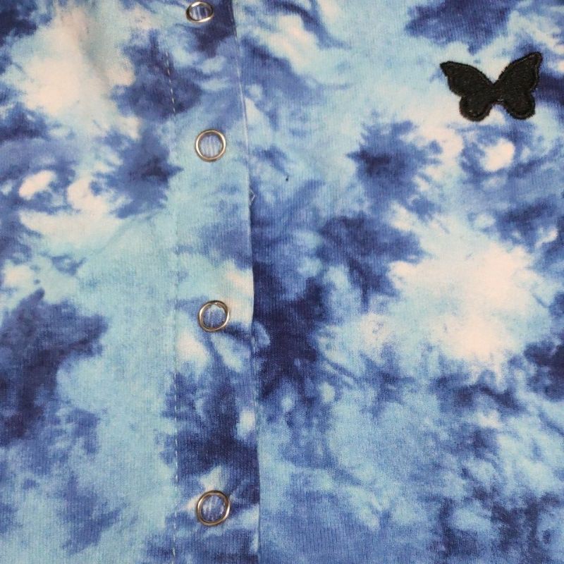 Áo croptop loang màu thêu hoạ tiết con🦋