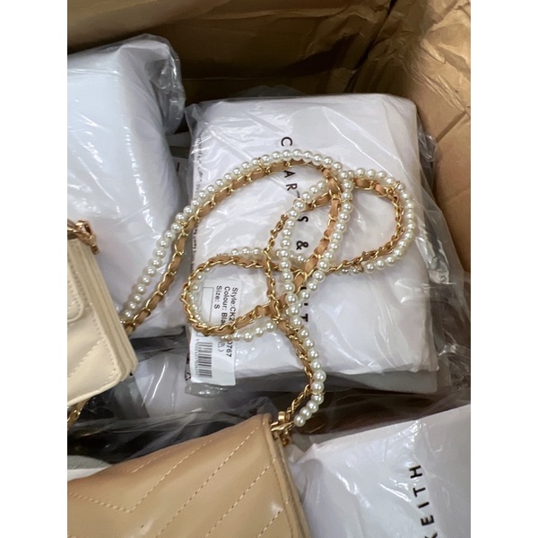 Túi lyn mini khoá tròn dây hạt ngọc