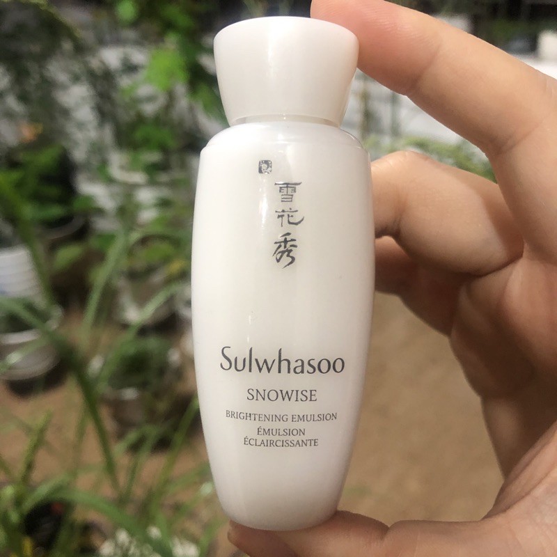 Sữa dưỡng trắng da bạch sâm Snowise Sulwhasoo 30ml