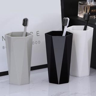 Bộ cốc đánh răng và cốc súc miệng tiện dụng cho cặp đôi