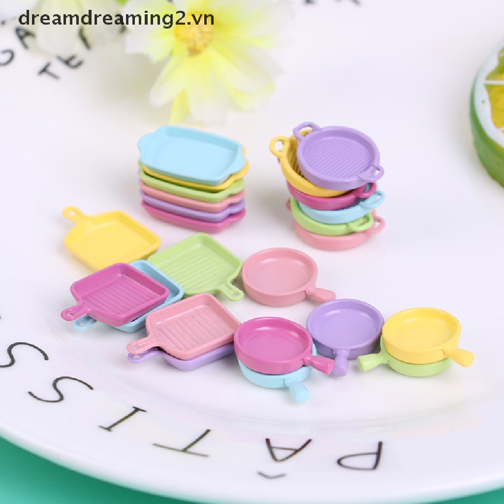 Bộ 4 Mô Hình Búp Bê Tỉ Lệ 1 / 12 Dùng Để Trang Trí