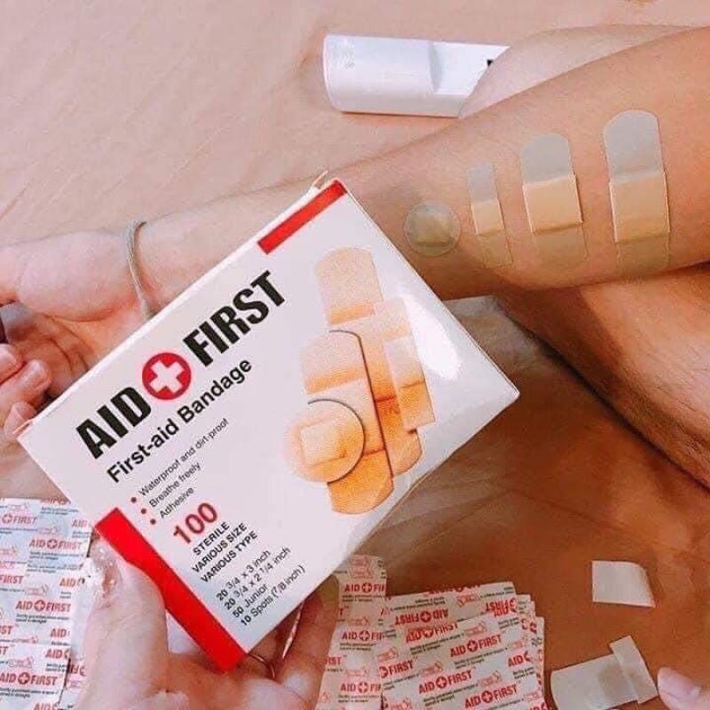Hộp 100 miếng băng dán cá nhân