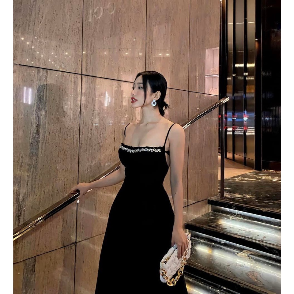 LINH CAVALI- Váy viền ngọc TKCC 2 màu