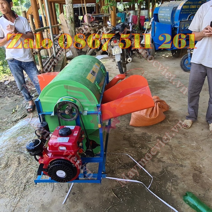 Máy tuốt lúa mini tại Tuyên Quang