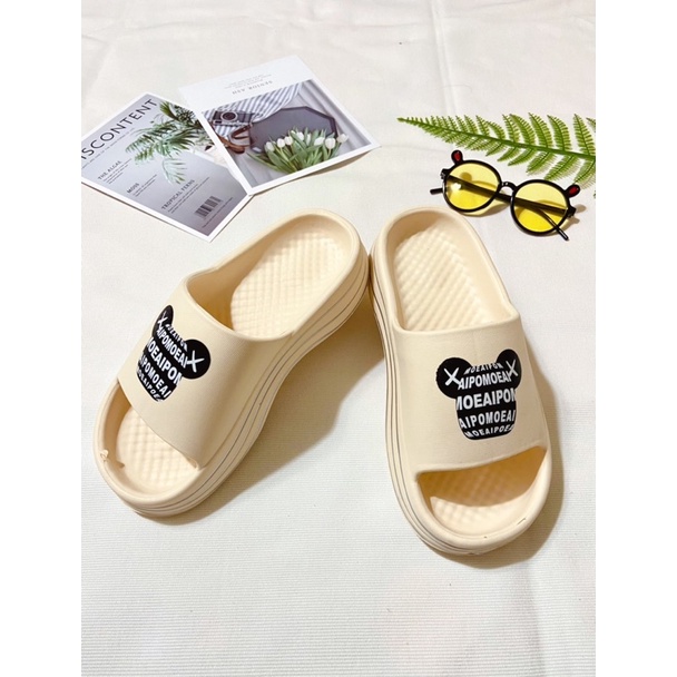 Dép xốp bánh mì đế lượn sóng siêu nhẹ hình gấu in chữ cao 3cm