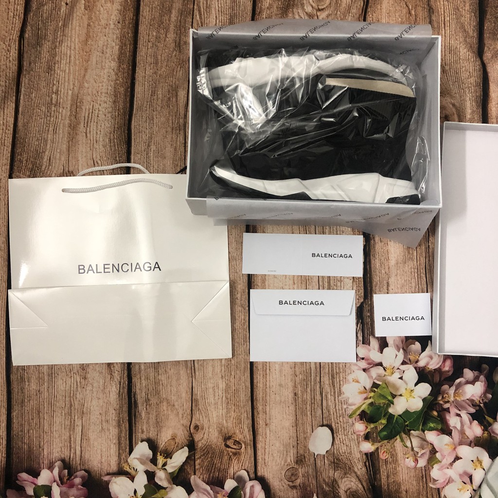 Giày thể thao cổ cao