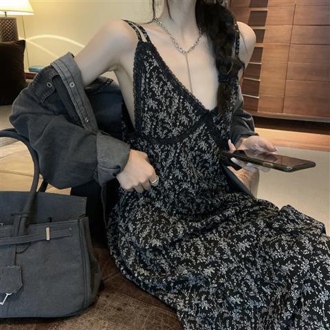 Đầm hoa cổ chữ V nhấn eo phong cách mùa thu 2020 quyến rũ dành cho nữ | BigBuy360 - bigbuy360.vn