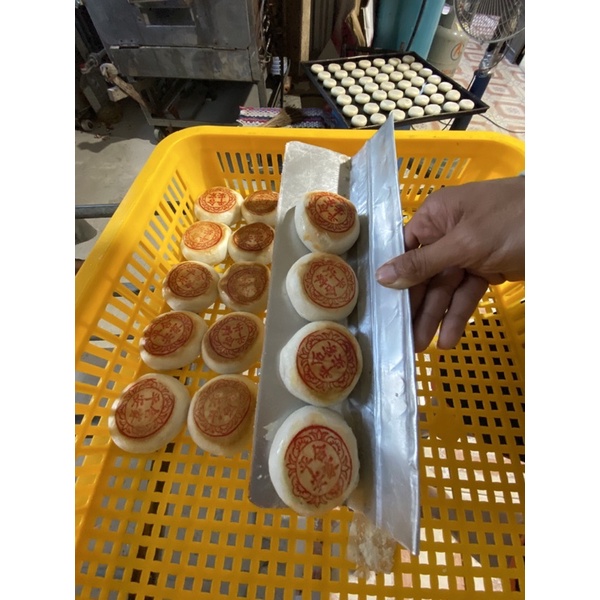 Bánh pía truyền thống Sóc Trăng nhân đậu 320gam  không trứng