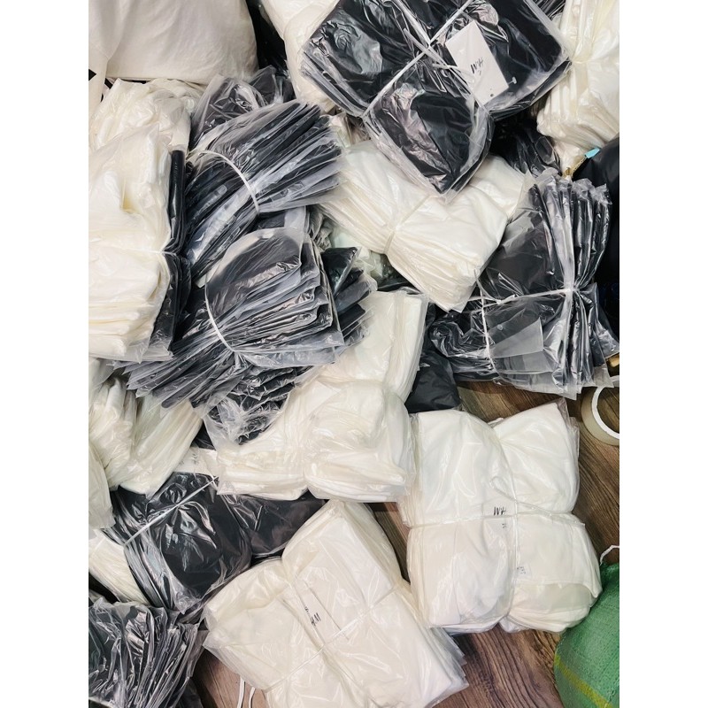 Áo thun croptop cổ vuông tay ngắn Sammivnxk🌱Áo thun cổ vuông dáng ngắn nữ🌱{free ship} | BigBuy360 - bigbuy360.vn