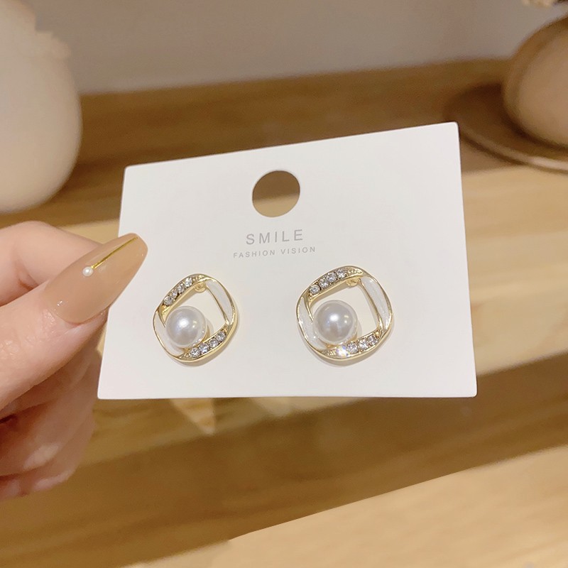 Bông tai đính ngọc nhân tạo thời trang phong cách Hàn Quốc