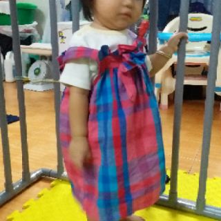 Đầm, yếm caro