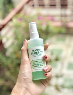 Xịt khoáng Mario Badescu