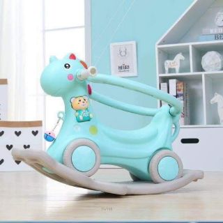 Ngựa bập bênh  có nhạc cho bé