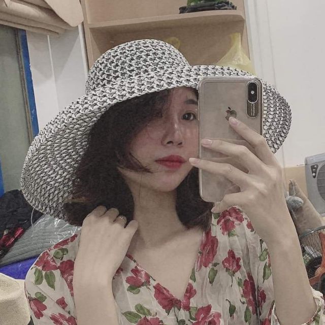 Mũ lồng đèn siêu độc, siêu lạ