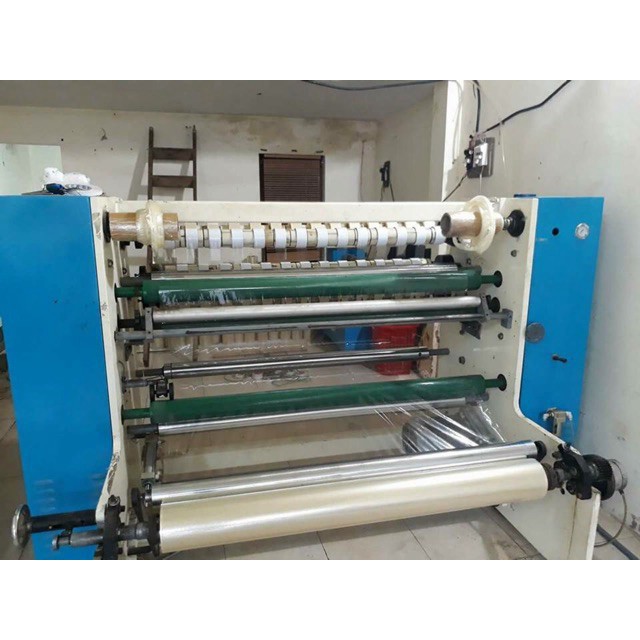 Băng dính  đóng hàng 500g lõi giấy