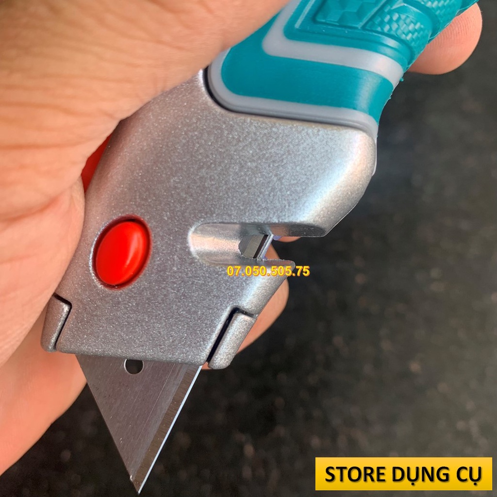 Dao rọc giấy cao cấp TOTAL THT5126128 | Dao cắt đa năng kích thước lưỡi 61x19mm, lưỡi SK5, kèm 6 lưỡi cắt