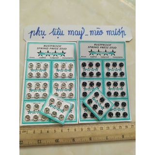 Cúc bấm áo dài . .vỉ 6 cúc và vỉ 36 cúc