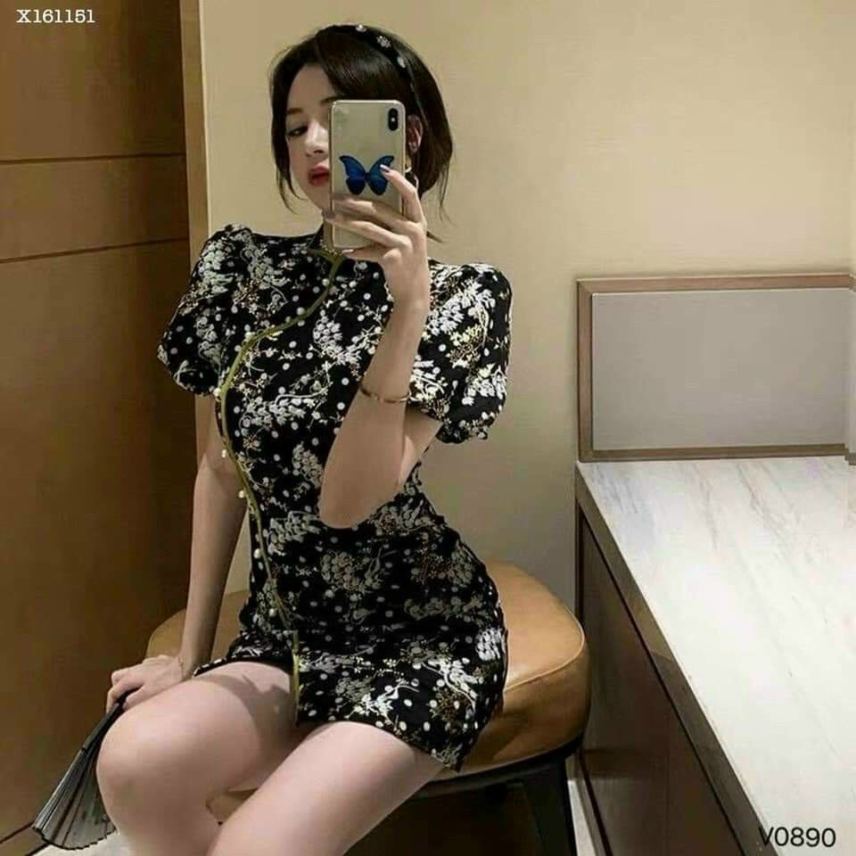 Đầm tiểu thư họa tiết hình hoa 2 màu đỏ và đen màu nào mặc cũng tôn dáng sang chảnh