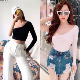Áo lệch vai một tay