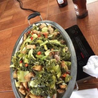 Khay lẩu cá chép om dưa