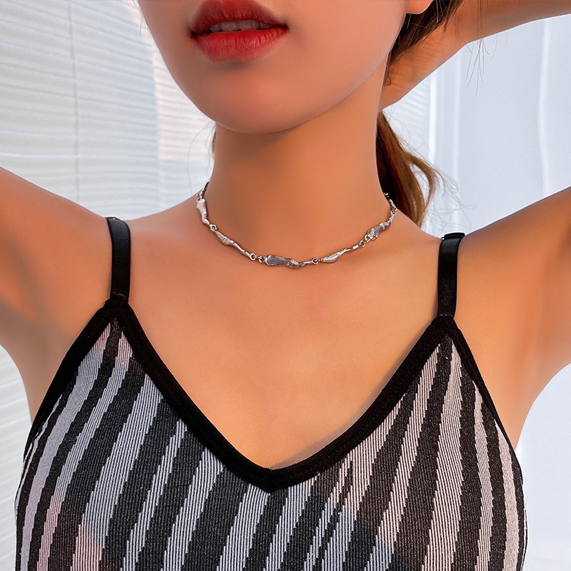 Vòng cổ Thiết Kế Bất Đối Xứng Phong Cách Hip Hop Sang Trọng