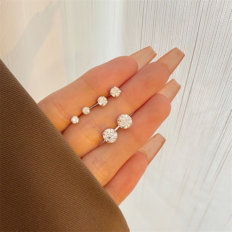 Bông Tai Mạ Bạc 925 Đính Kim Cương Nhân Tạo Kiểu Dáng Hợp Thời Trang