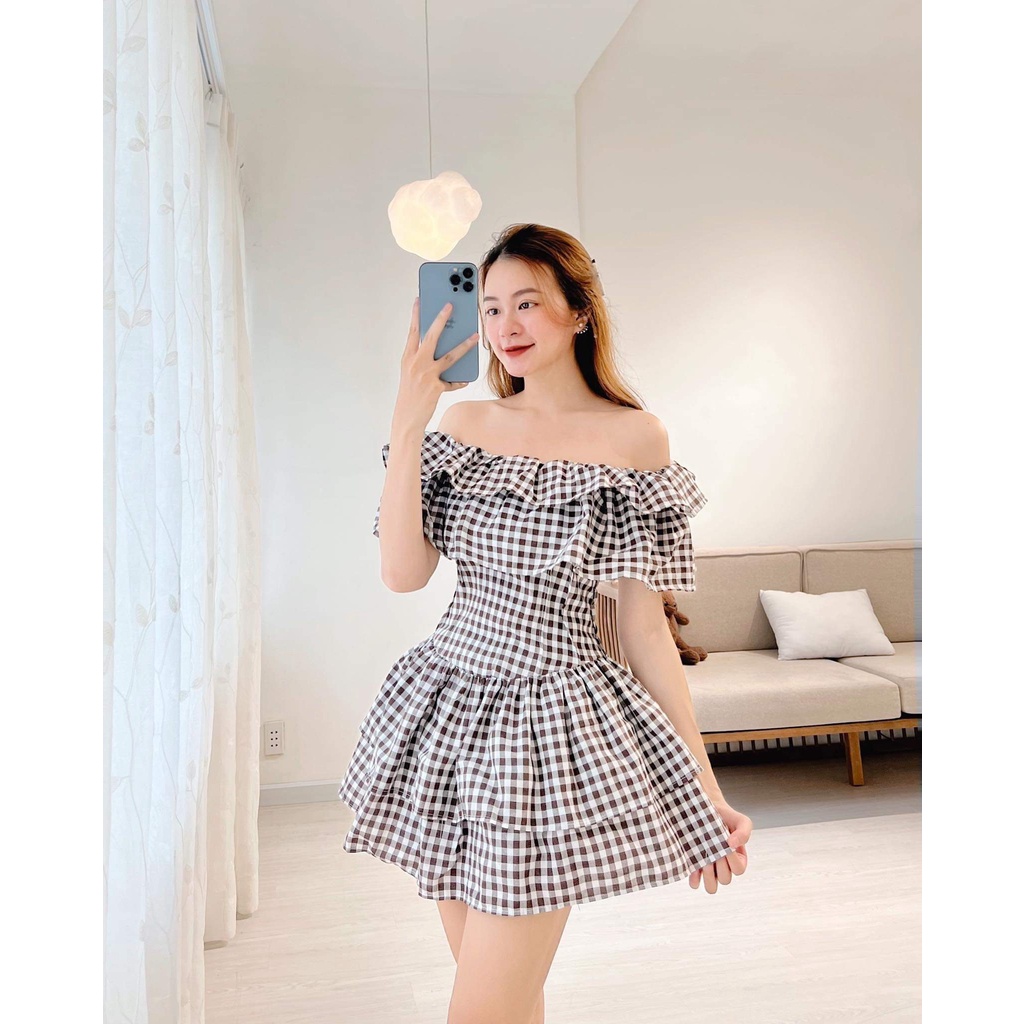 [FS] ĐẦM CARO TRỄ VAI PHỐI QUẦN TRONG TỰ TIN THẢ DÁNG CỰC XINH