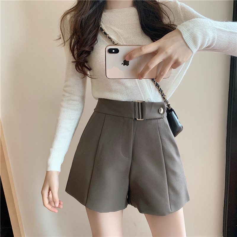 Quần short nữ cạp cao ôngs rộng cúc bấm m109