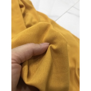 Vải Đũi cotton màu vàng nghệ mềm  rũ không nhăn(khổ 1m5)may đầm váy ,áo kiểu ,quần suông