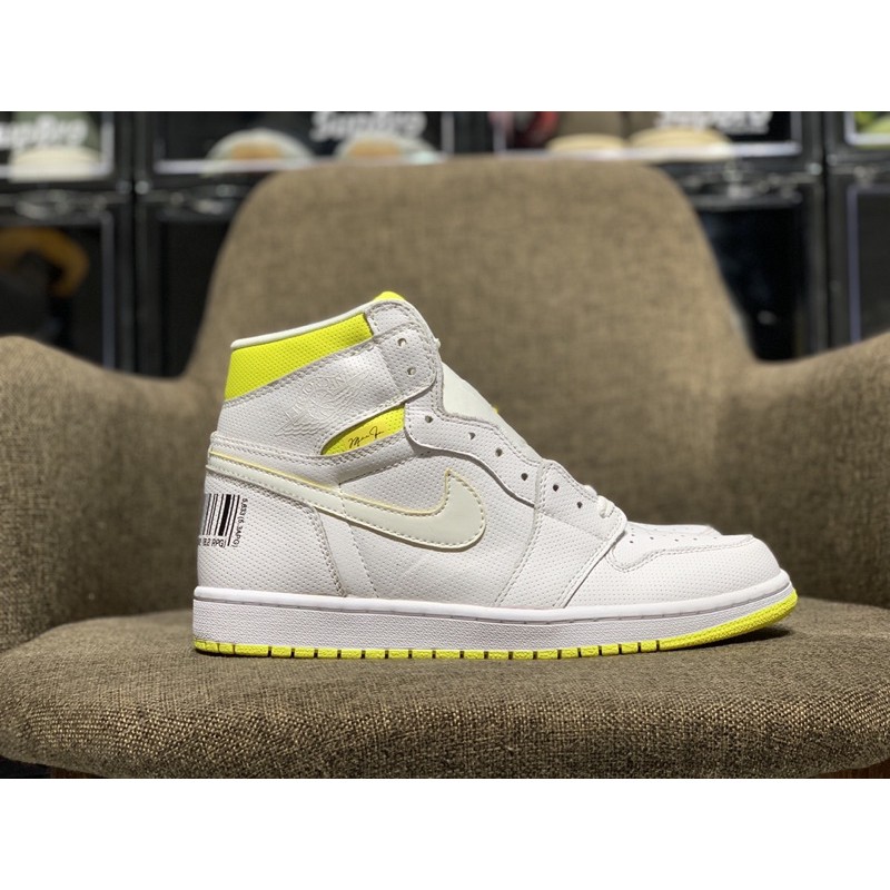 Giày sneaker air jordan1 retro high og "First class flight"