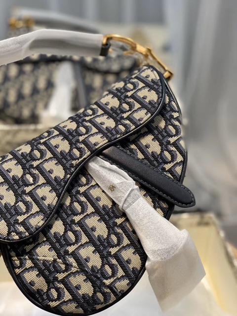 Túi OBLIQUE SADDLE BAG Yên ngựa