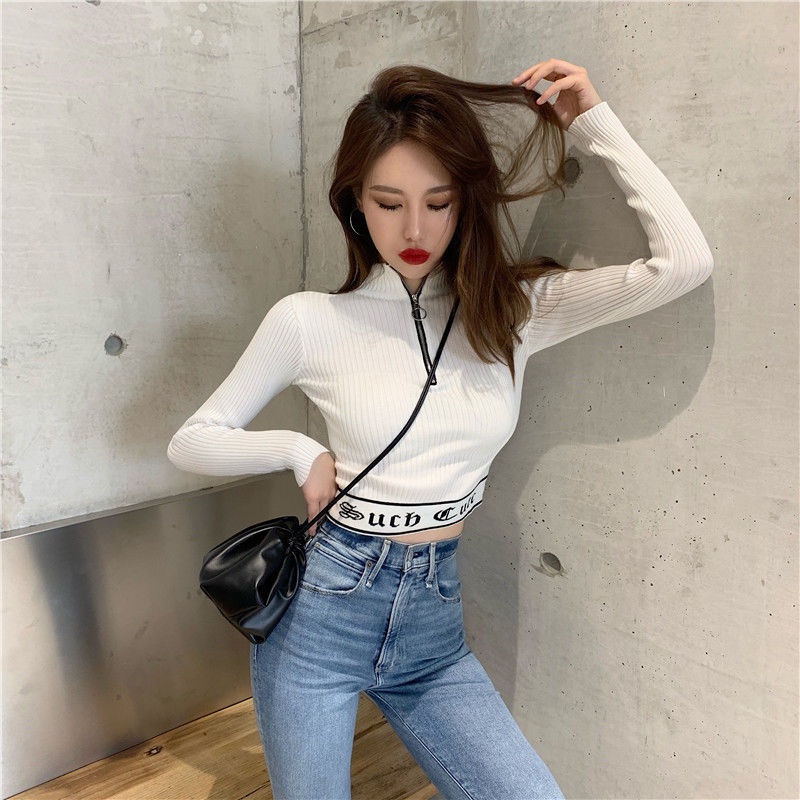 Áo thun COZOK dệt kim tay dài cổ cao hở rốn có khóa kéo in chữ