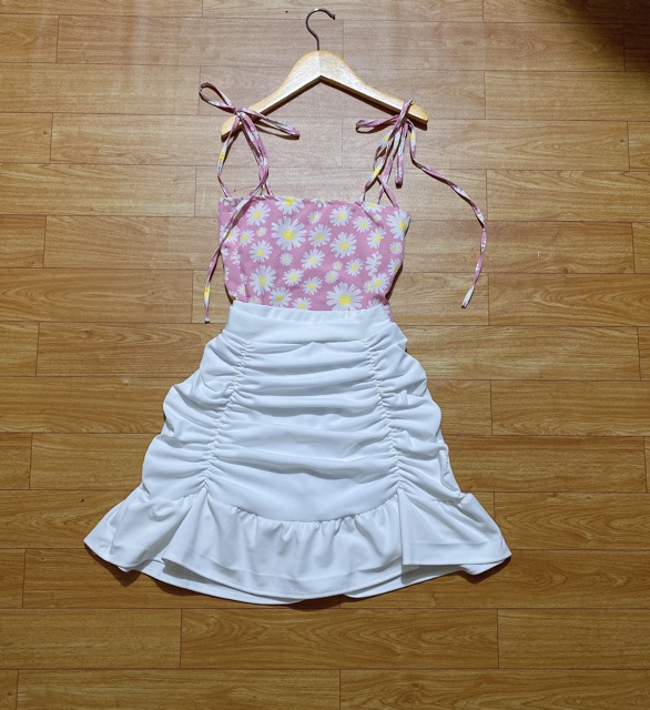 Áo 2 dây phối viền cổ_áo dây body nhún | BigBuy360 - bigbuy360.vn