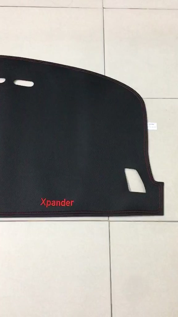 Thảm Taplo da vân Carbon Mitsubishi Xpander 2018-2026