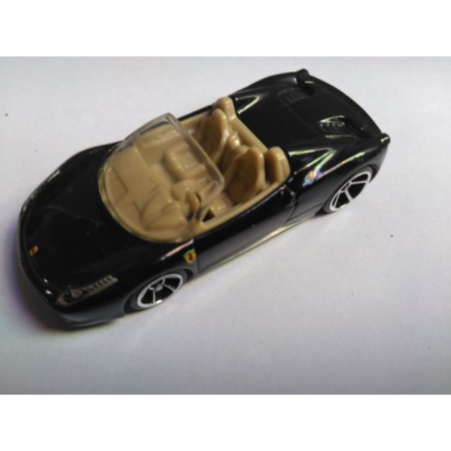 Xe Hotwheels Ferrari lose card mẫu 2.14