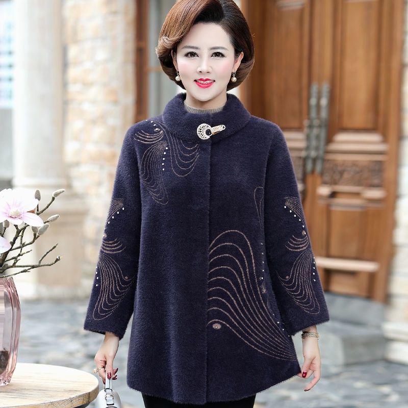 2022 Áo khoác thu đông mẹ trung niên  new 40 tuổi 50 nhung lông chồn nữ