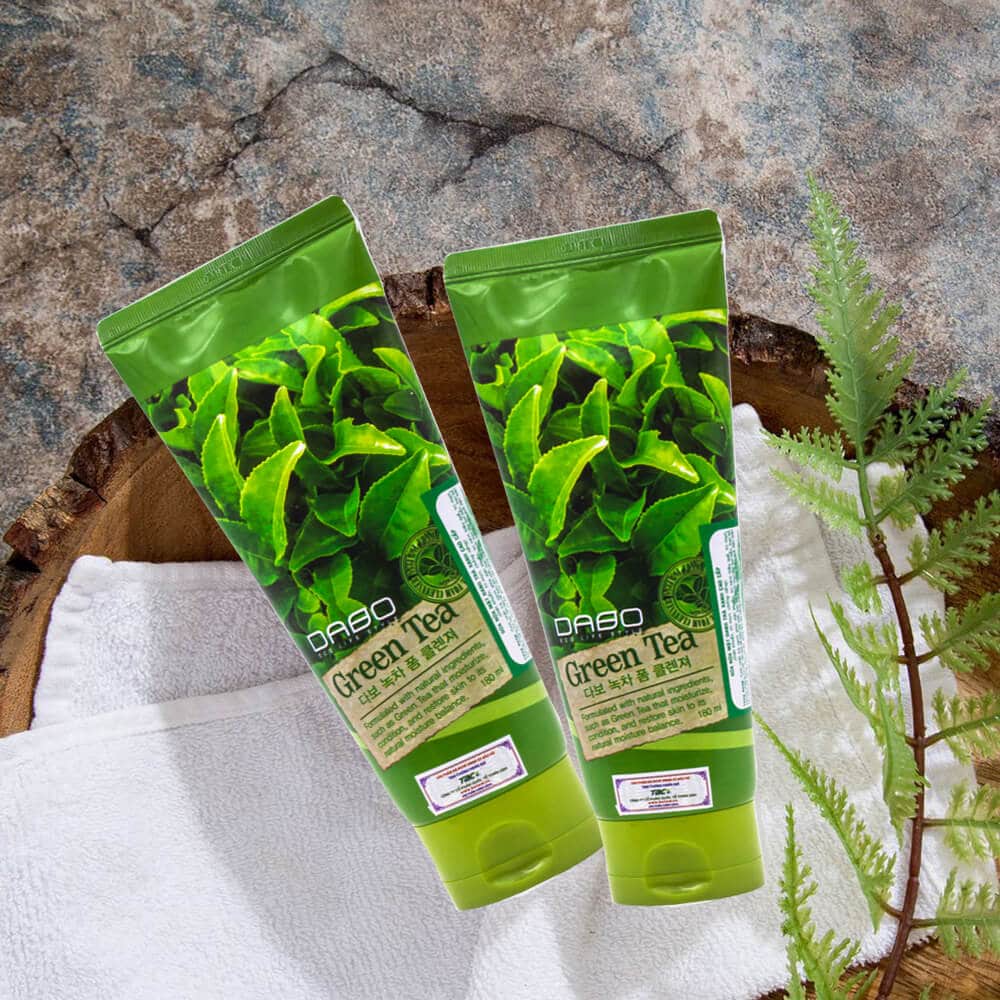 Sữa rửa mặt dành cho nam tinh chất trà xanh DABO GREEN TEA Hàn quốc loại bỏ dầu mụn 180ml/Hộp
