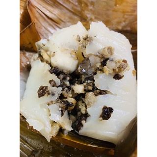 Bánh giò nhà làm.