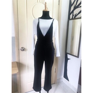 Jumpsuit dây mảnh sz M 110k (Hình thật shop tự chụp)