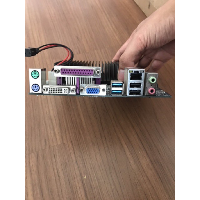 Main ITX, Audio 17*17cm, chíp dán D2550 1.86Ghz 95