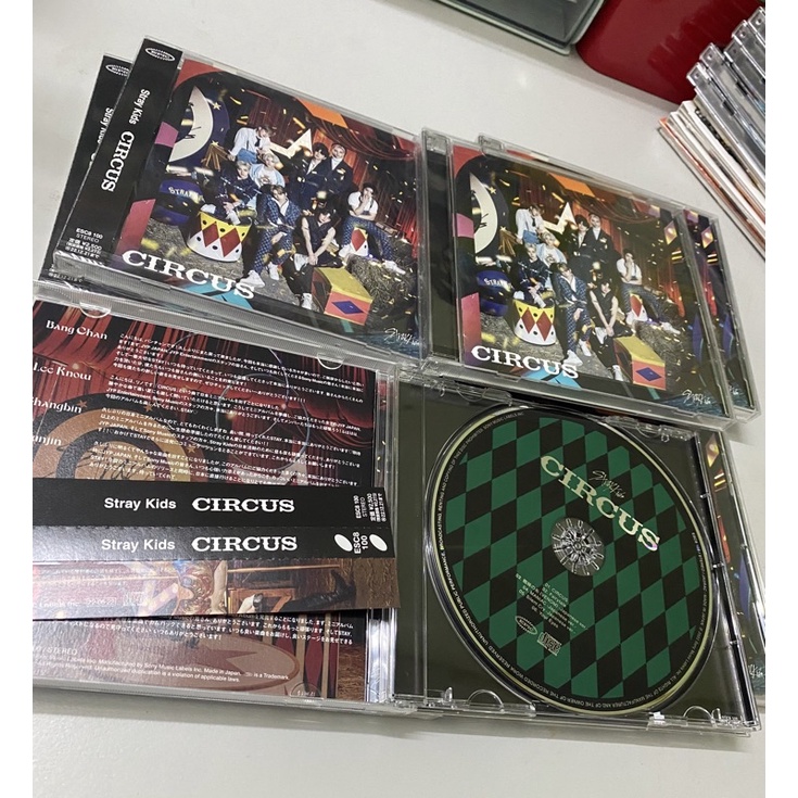 Bộ dụng cụ Stray Kids Circus FC không card
