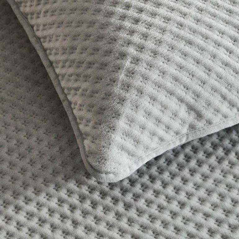 BỘ GA NỈ SỮA HOẠ TIẾT TỔ ONG KÈM 2 vỏ gối