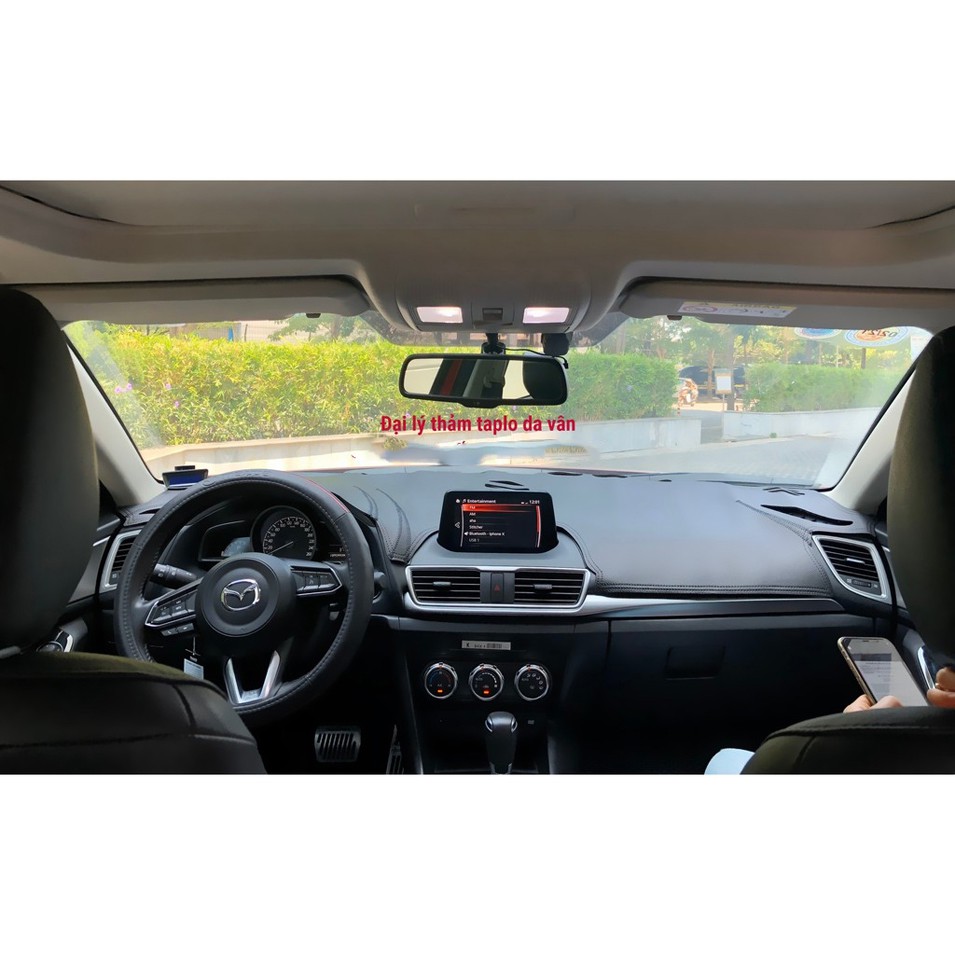 Taplo xe Mazda 3 2015-2019 da vân carbon cao cấp - Lucky Auto