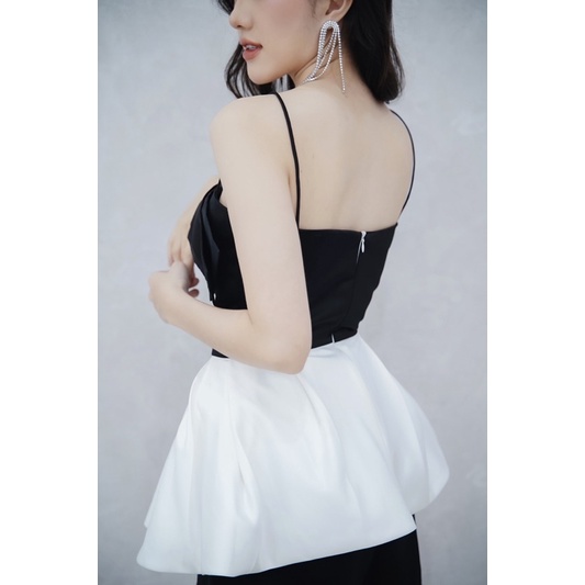 Áo hai dây phối hoa cách điệu - Anna Top