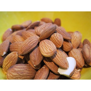 Hạnh nhân lõi sống làm sữa
